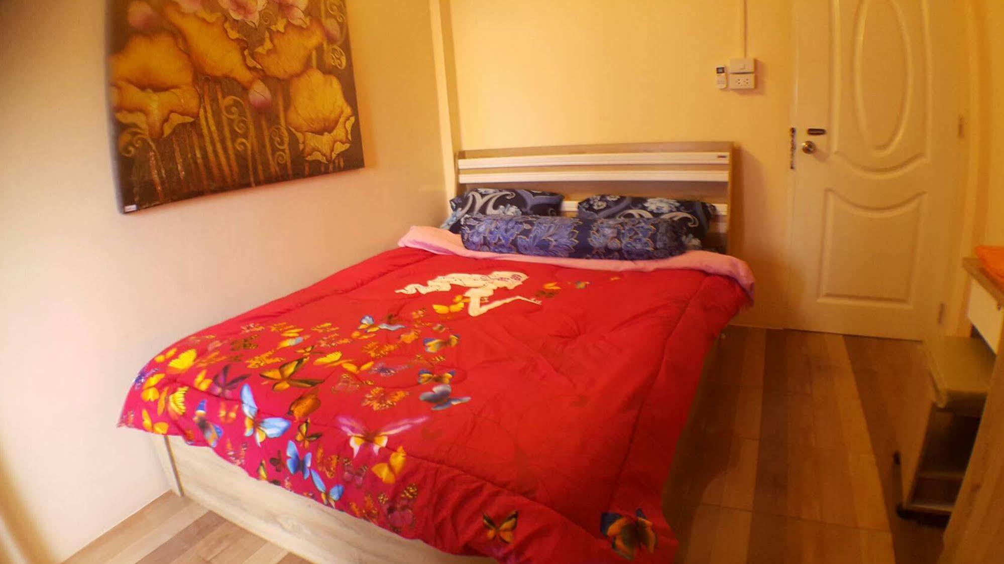 Aparthotel Suansin Art Garden Ban Lat Krachaeng Esterno foto