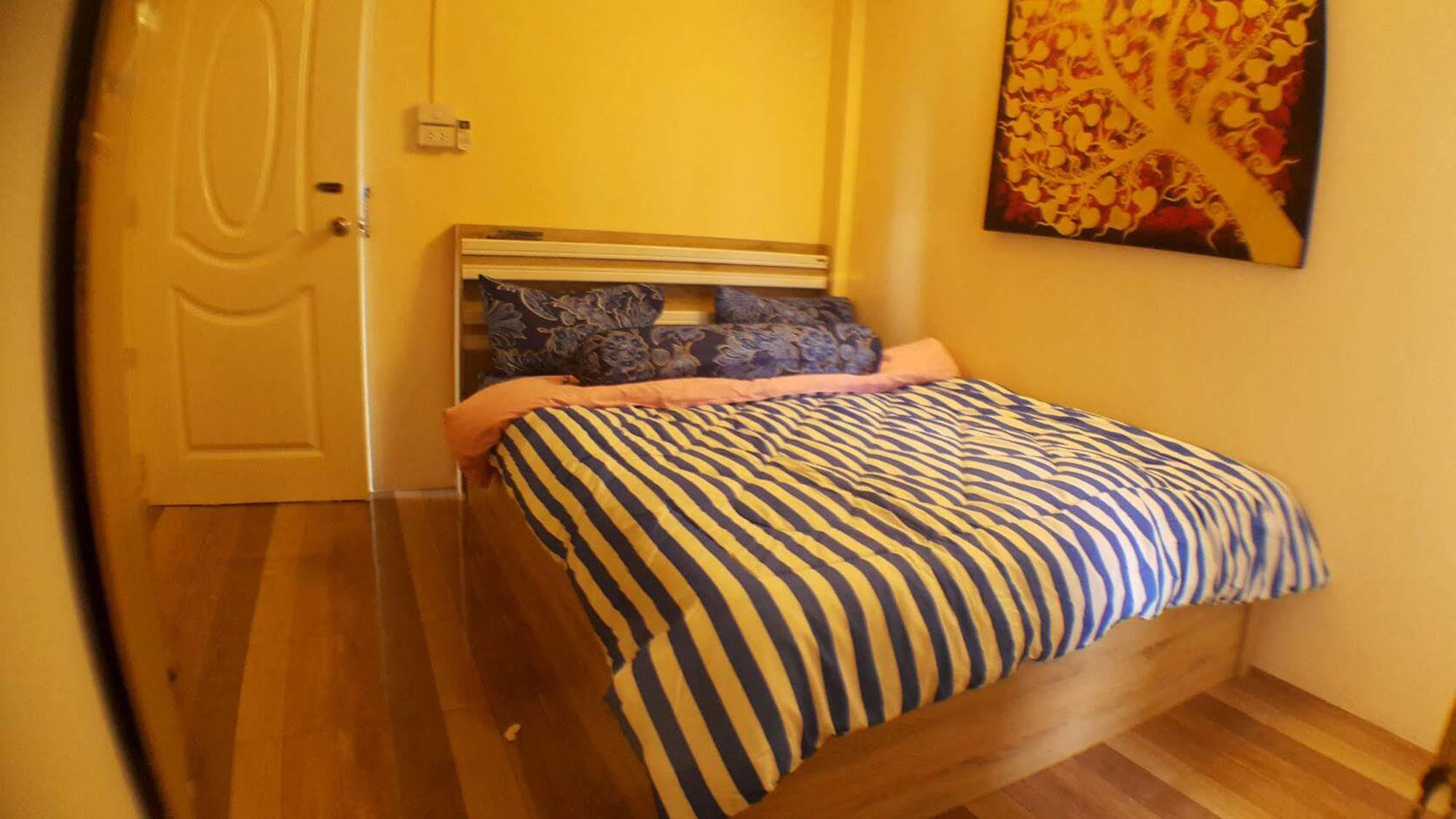 Aparthotel Suansin Art Garden Ban Lat Krachaeng Esterno foto