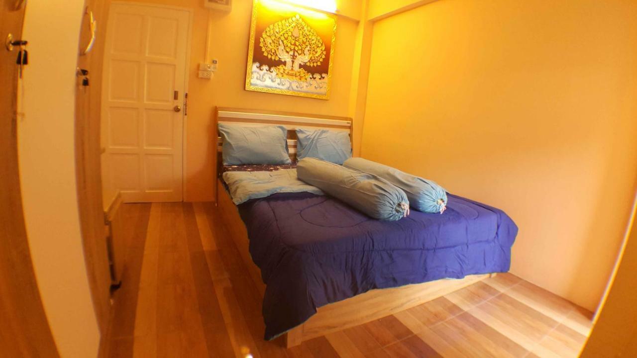 Aparthotel Suansin Art Garden Ban Lat Krachaeng Esterno foto