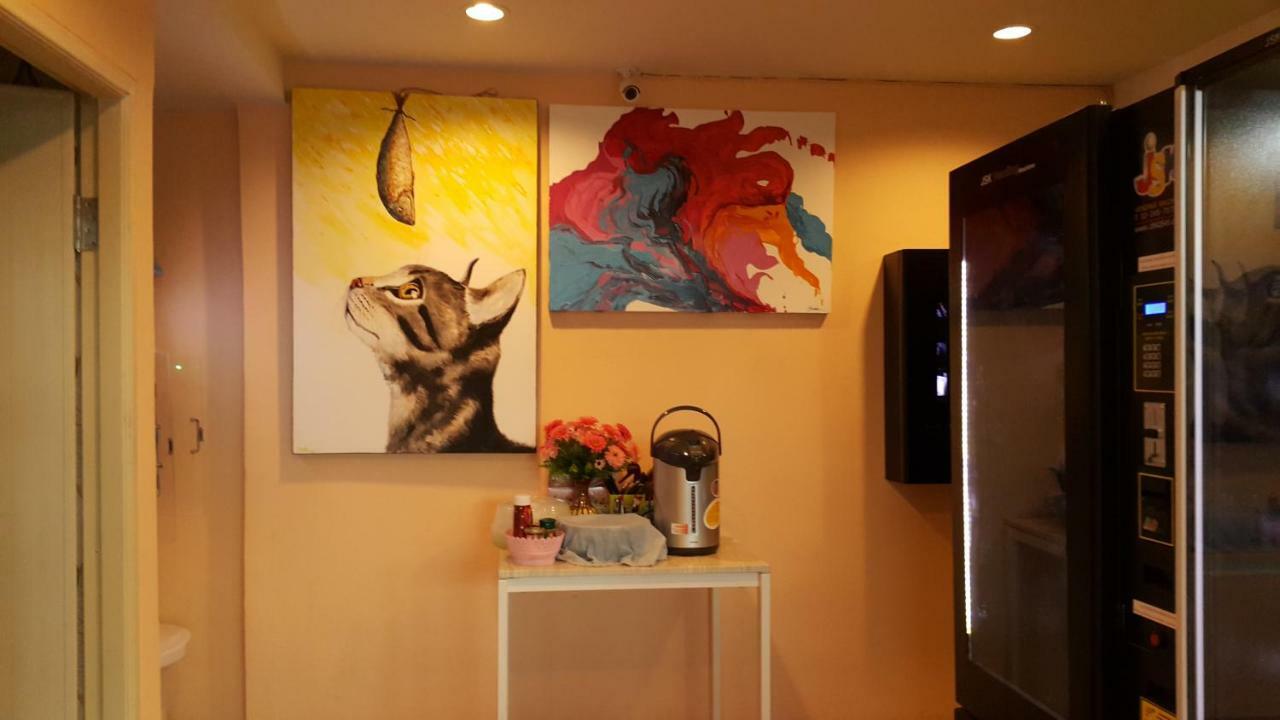 Aparthotel Suansin Art Garden Ban Lat Krachaeng Esterno foto